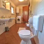 Pocitniska Hisa Miklavcic Primorska 度假居