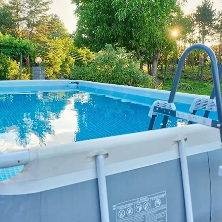 度假居 Pocitniska Hisa Miklavcic Primorska *