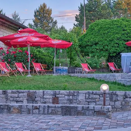 Pocitniska Hisa Miklavcic Primorska * Divača