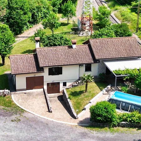 Pocitniska Hisa Miklavcic *