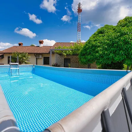 Hébergement de vacances Pocitniska Hisa Miklavcic